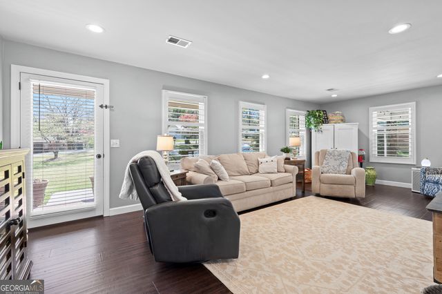 522 Hickory Street, Bremen, GA 30110