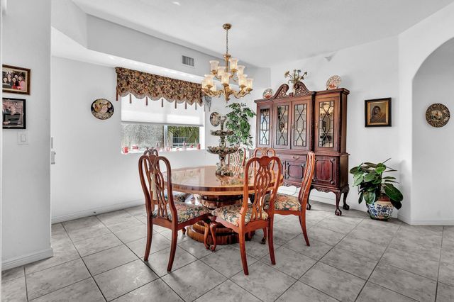 7715 Southampton Ter 301, Tamarac, FL 33321