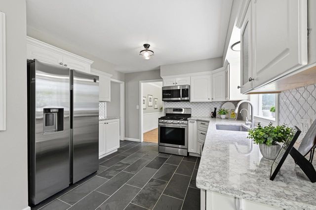 15200 Briaridge COURT, Elm Grove, WI 53122