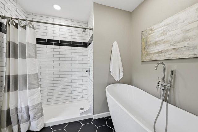 15200 Briaridge COURT, Elm Grove, WI 53122
