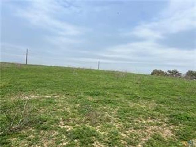 847 Hefner Lane, Cuero, TX 77954