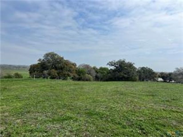 847 Hefner Lane, Cuero, TX 77954