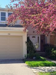 1798 Brentwood Drive, Troy, MI 48098