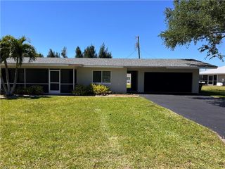 337 Tudor DR # R, Cape Coral, FL 33904
