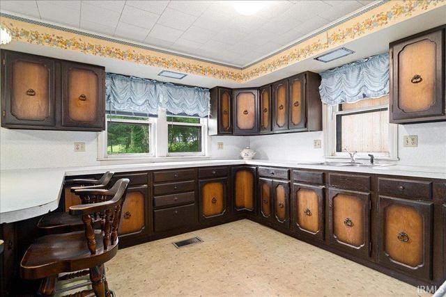 1231 S 350 W, Princeton, IN 47670