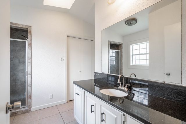 1005 NW 9th St, Andrews, TX 79714