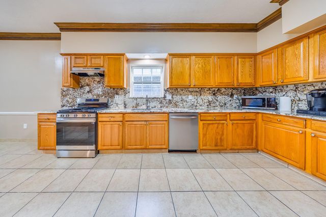 7606 Antoine Drive, Houston, TX 77088