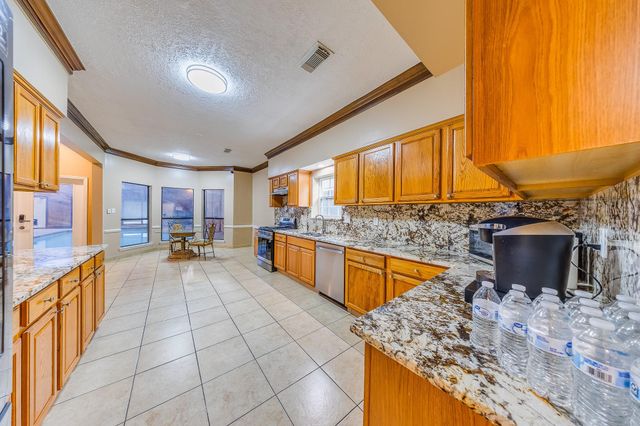 7606 Antoine Drive, Houston, TX 77088