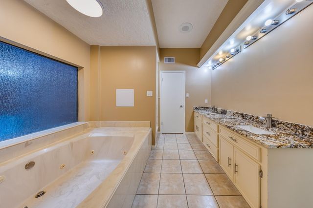 7606 Antoine Drive, Houston, TX 77088