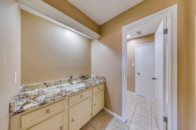 7606 Antoine Drive, Houston, TX 77088