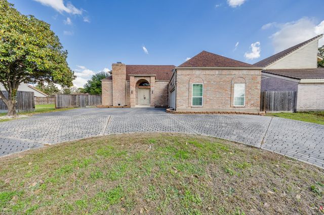 7606 Antoine Drive, Houston, TX 77088