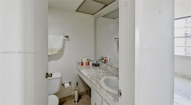 301 174th St 1907, Sunny Isles Beach, FL 33160