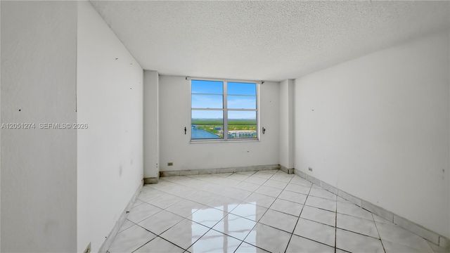301 174th St 1907, Sunny Isles Beach, FL 33160