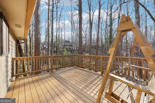 680 Branch Valley Court, Roswell, GA 30076