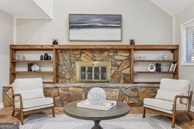 680 Branch Valley Court, Roswell, GA 30076