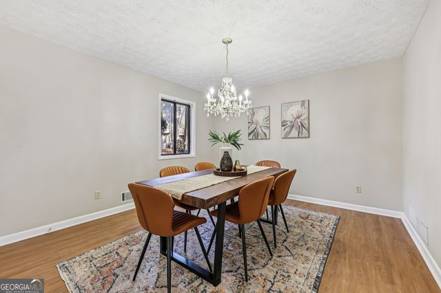 680 Branch Valley Court, Roswell, GA 30076