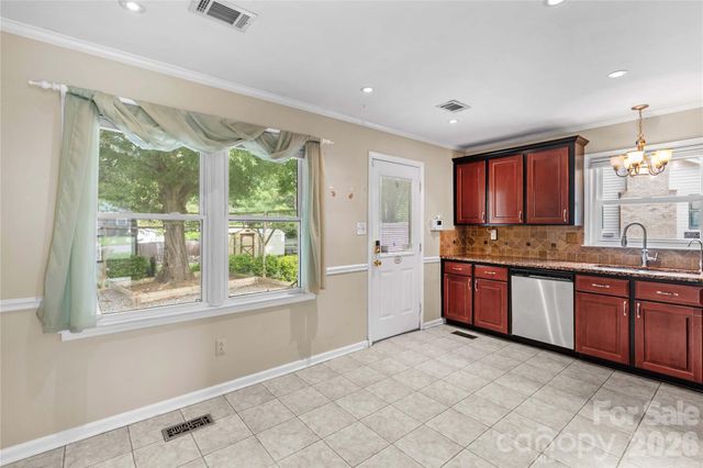 603 Colonial Drive, Statesville, NC 28625
