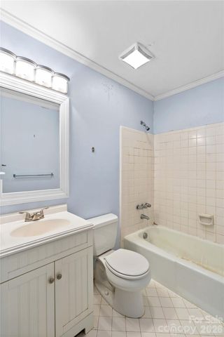 603 Colonial Drive, Statesville, NC 28625