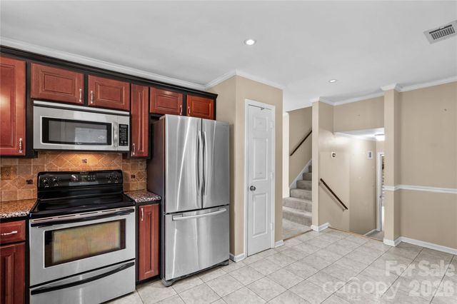 603 Colonial Drive, Statesville, NC 28625