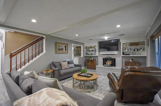 10519 Jaycreek Drive, Houston, TX 77070