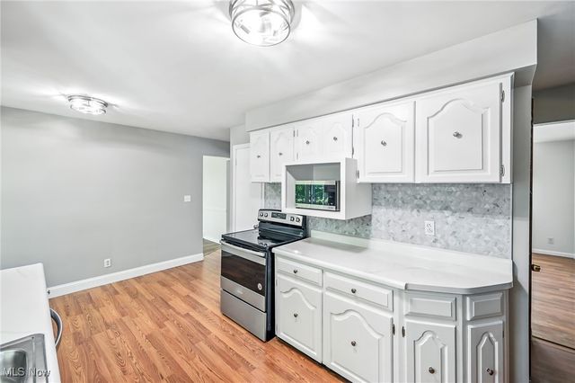 675 Blueberry Hill Drive, Canfield, OH 44406