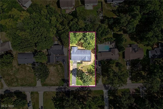 675 Blueberry Hill Drive, Canfield, OH 44406