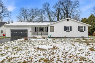 675 Blueberry Hill Drive, Canfield, OH 44406