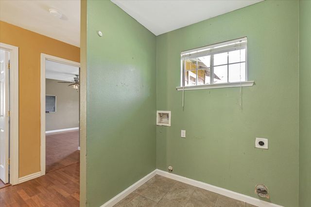 37985 Waxberry Lane, Yokuts Valley, CA 93675