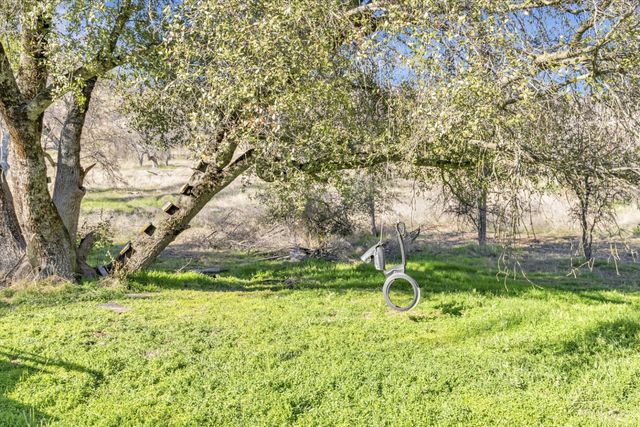 37985 Waxberry Lane, Yokuts Valley, CA 93675