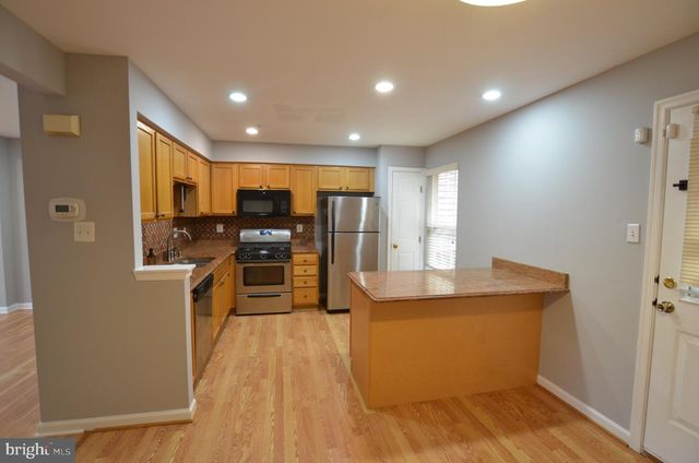 4 PALMETTO CT, Germantown, MD 20874