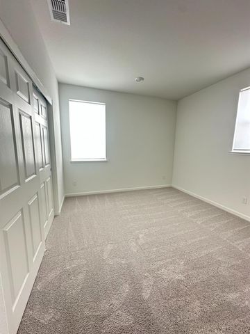 10491 Tavoras Ct, Elk Grove, CA 95757