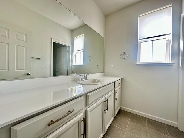 10491 Tavoras Ct, Elk Grove, CA 95757