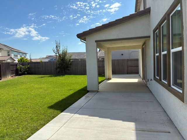 10491 Tavoras Ct, Elk Grove, CA 95757