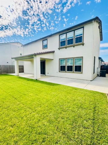 10491 Tavoras Ct, Elk Grove, CA 95757