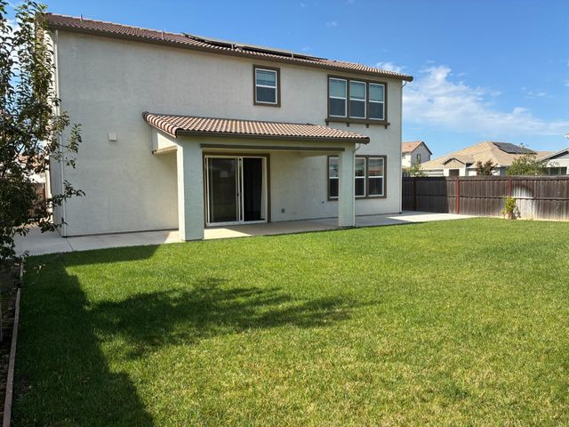 10491 Tavoras Ct, Elk Grove, CA 95757