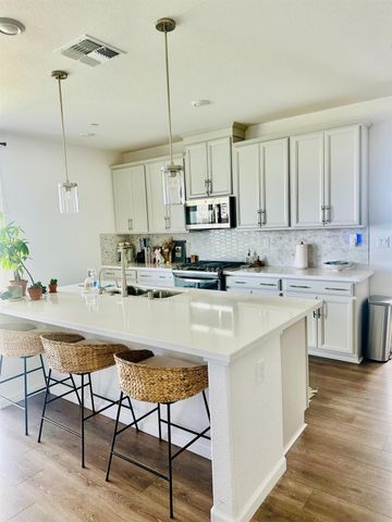 10491 Tavoras Ct, Elk Grove, CA 95757