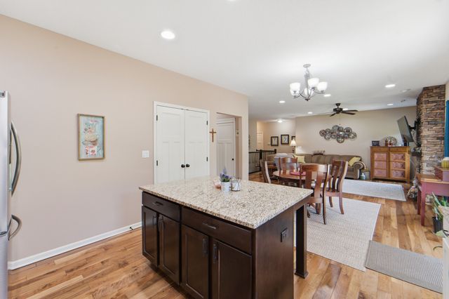 617 Timberview Drive, Adel, IA 50003