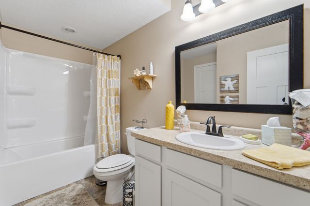 617 Timberview Drive, Adel, IA 50003