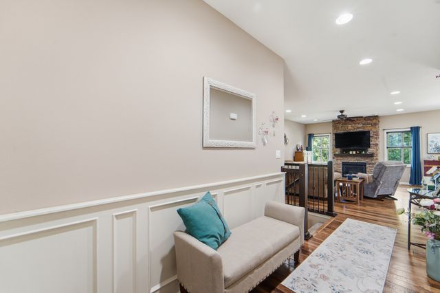 617 Timberview Drive, Adel, IA 50003