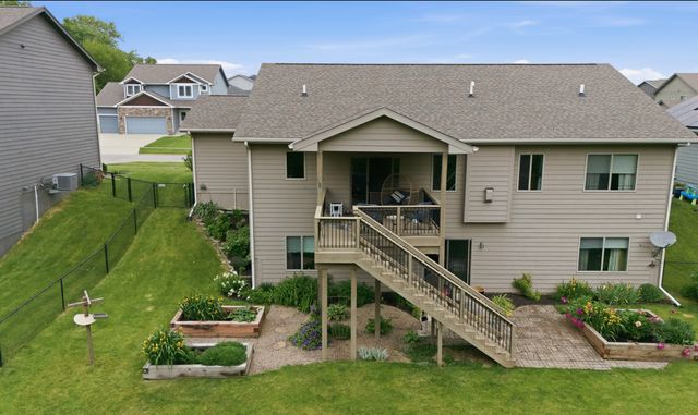 617 Timberview Drive, Adel, IA 50003