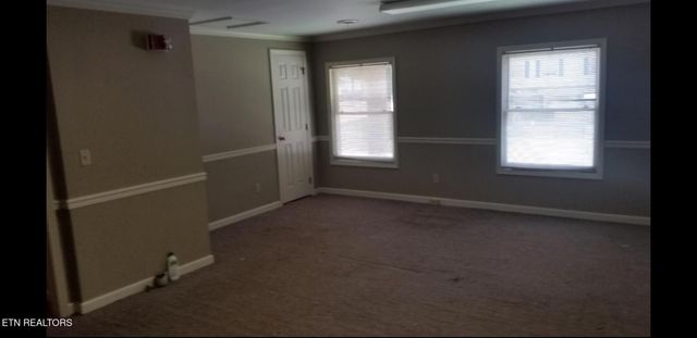 240 W West Tennessee Ave, Oak Ridge, TN 37830