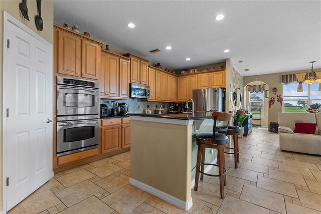 1352 OAKCREST COURT, Davenport, FL 33837