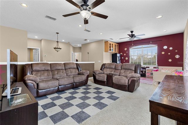 1352 OAKCREST COURT, Davenport, FL 33837