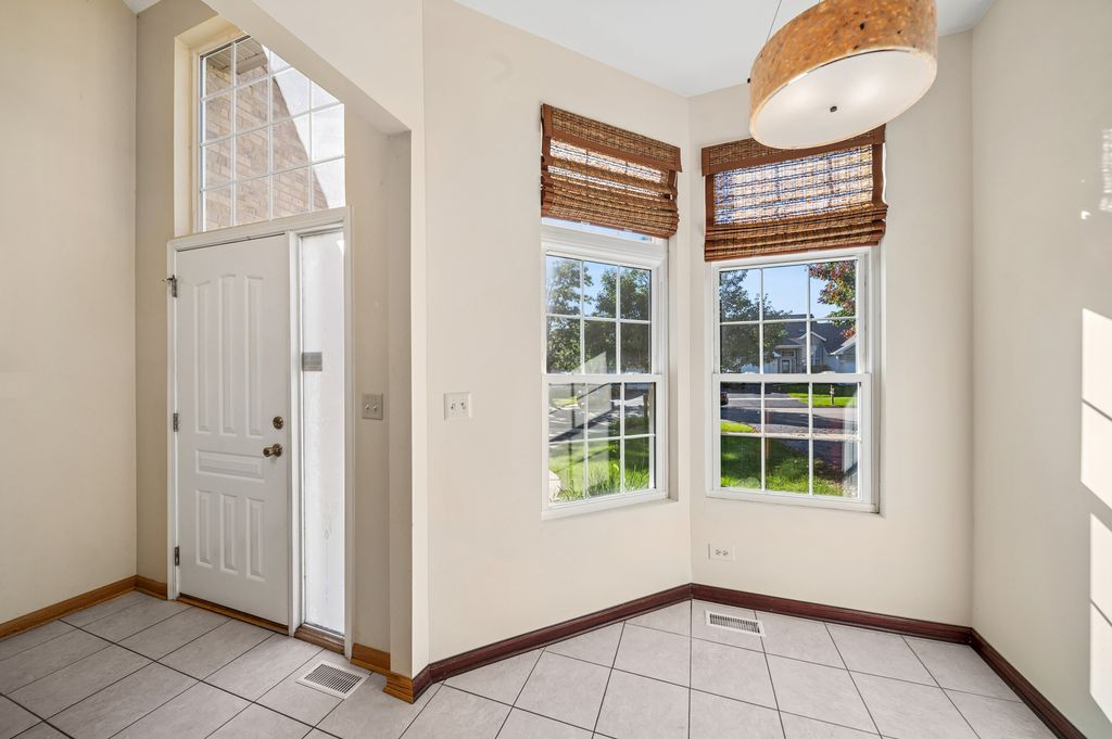 665 Meadowdale Drive, Romeoville, IL 60446 — photo 2