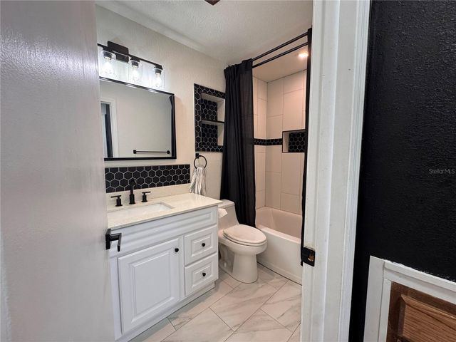 9554 86TH AVENUE, Seminole, FL 33777