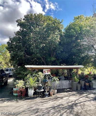 9320 Buckingham RD, Fort Myers, FL 33905