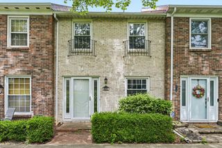 601 Dlyn Street, Columbus, OH 43228