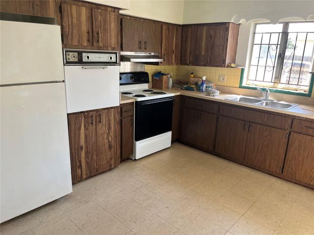 1227 E 24TH AVENUE, Tampa, FL 33605