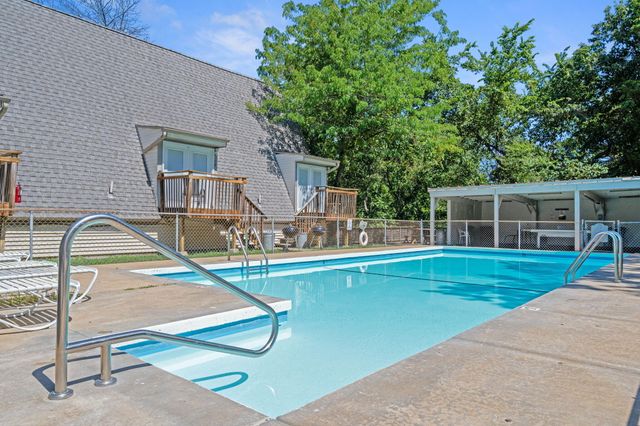 425 Eagle Drive, Reeds Spring, MO 65737