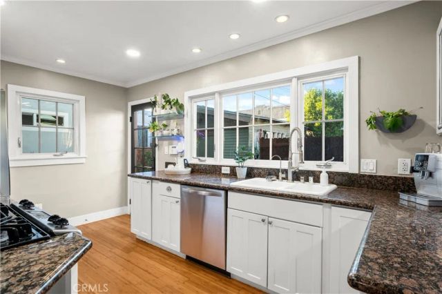 1929 E 6th Street, Long Beach, CA 90802